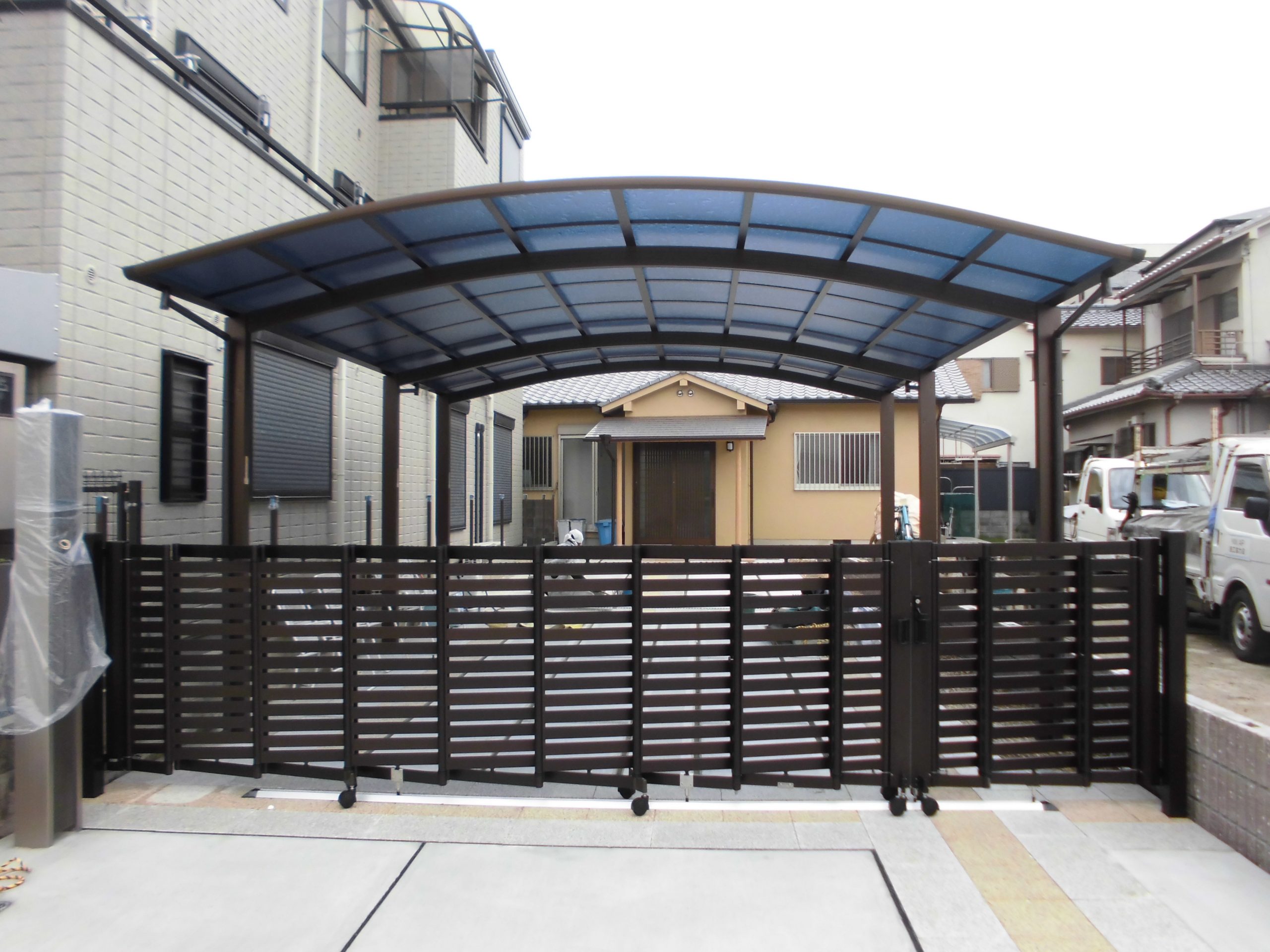 吹田市 三協アルミ大型門扉、カーテンゲート、エクモアFG新設、施工 