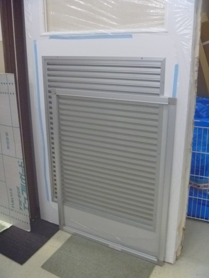 アルミガラリに網戸