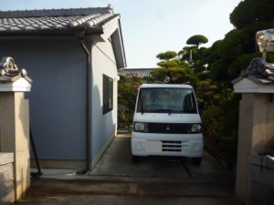 車庫入口引き戸①