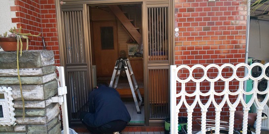 吹田市玄関ドア解体