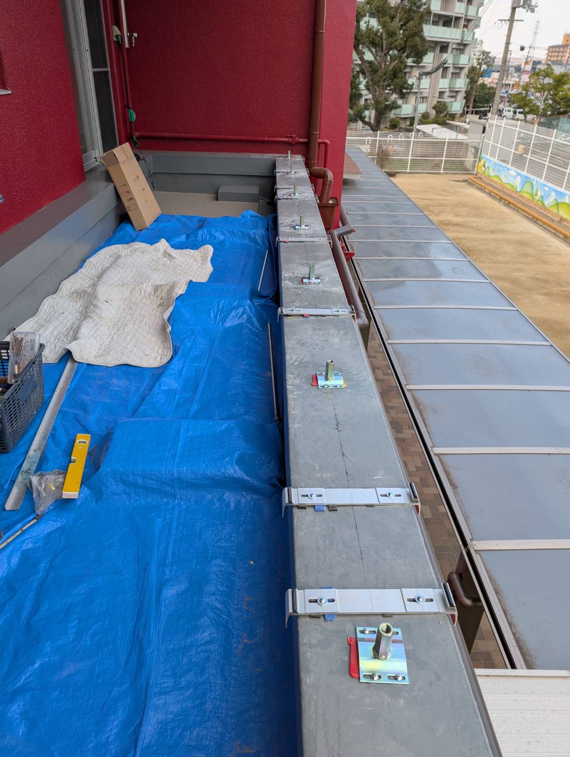 大東市　バルコニーの手摺をアルミ製に取り換えたい！アルミ製笠木付手摺