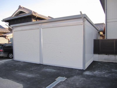 新しい車庫