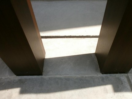 アクセントポール施工中