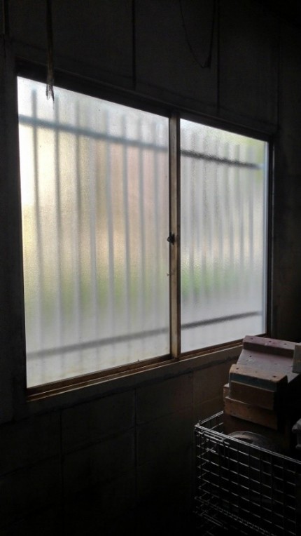 ガラス割れ替え