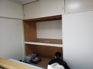 押入施工前