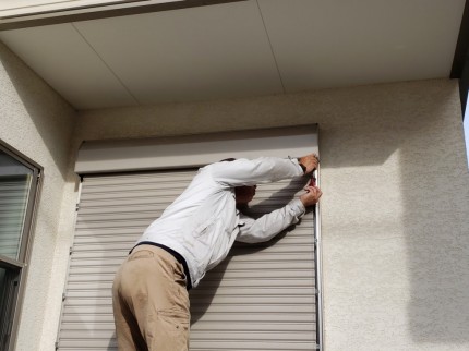 シャッター枠取り外し