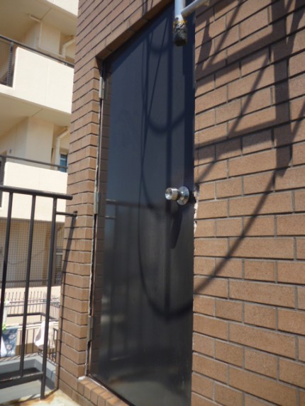 スチールドア①