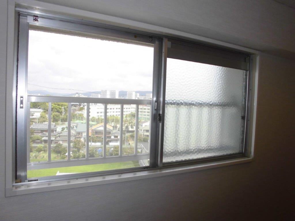 吹田市　就寝時の防音対策内窓プラマードＵふかし枠25㎜タイプの施工例です。