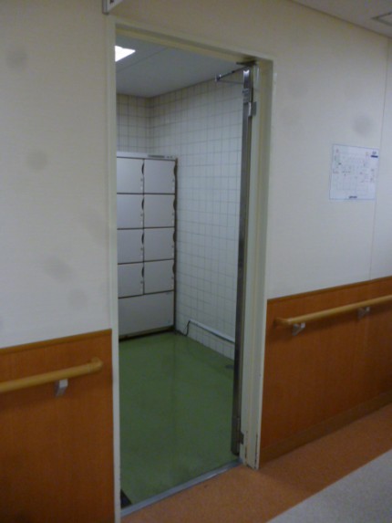 スチール引き戸①