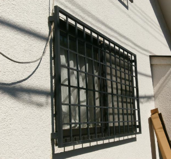 洋風すだれ取付前