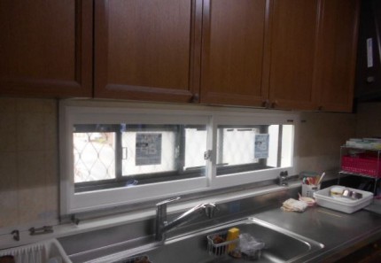 キッチン内窓