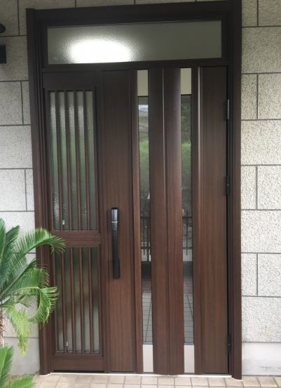 アルミ玄関ドア取替後