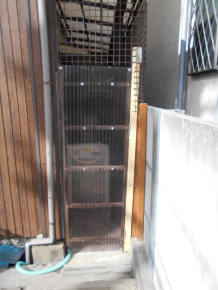 波板戸取付完成