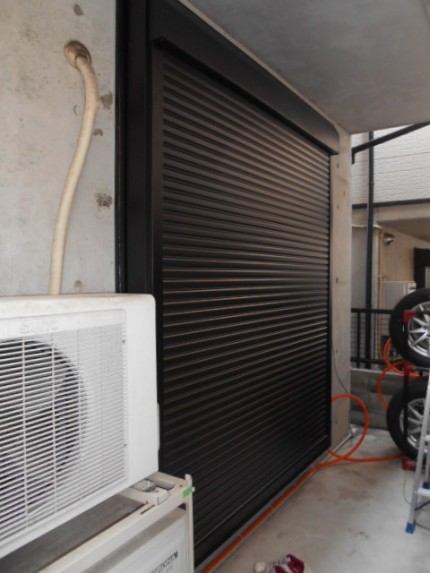 壁付けシャッター③