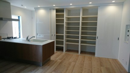 5枚建て食品庫２