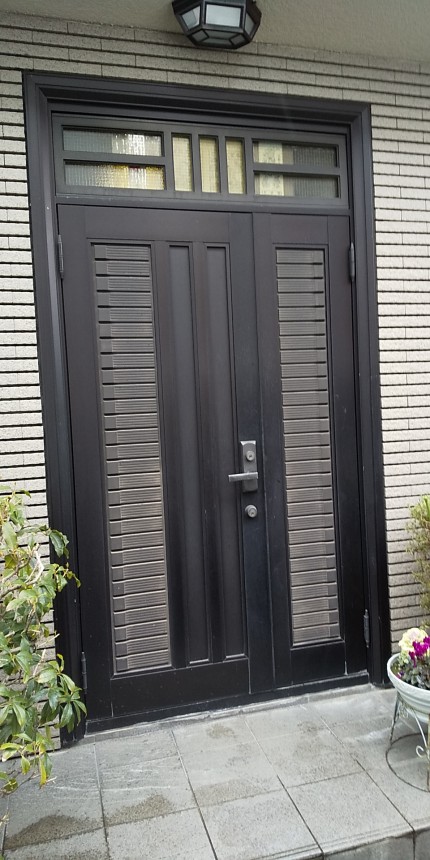 玄関ドアYKK