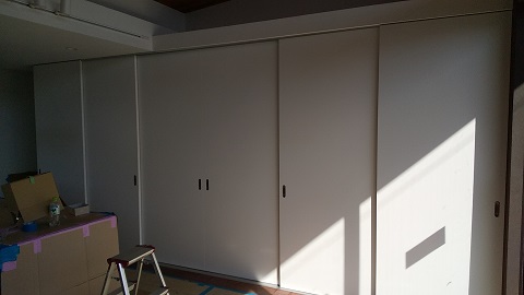 ６枚建引違戸３