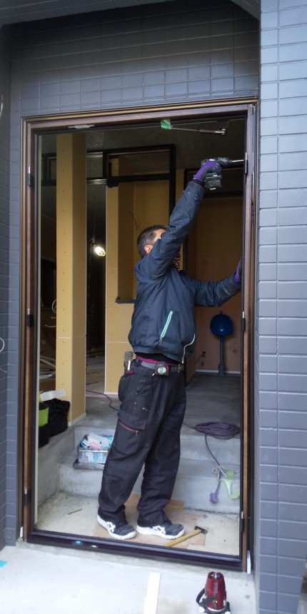 リフォーム玄関　施工中