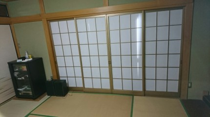障子貼り替え