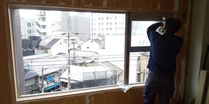 マンション窓　施工中1