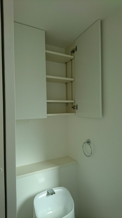 トイレ収納２