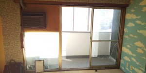 マンション　窓　施工前