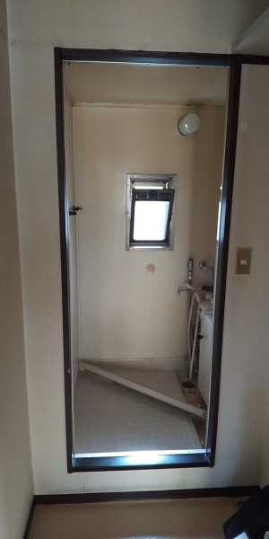 浴室折れ戸　施工前