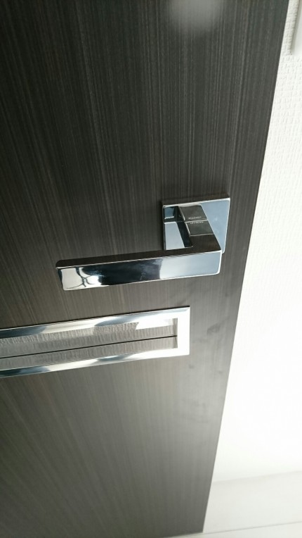 クロームの金具