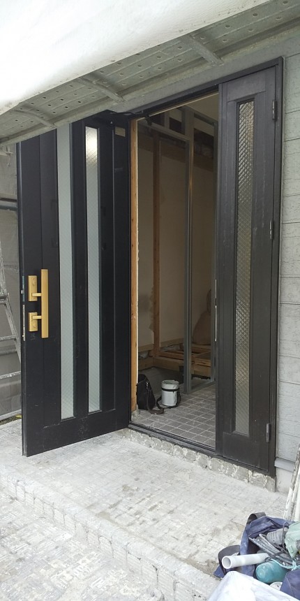 YKK　APドアリモ　施工前