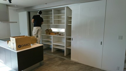 キッチン背面収納１