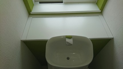 トイレ開閉戸１