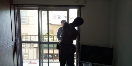 掃き出し窓　施工中3