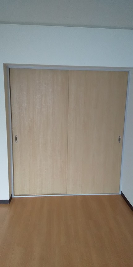 木製建具　施工後　フラッシュ引き違い戸2