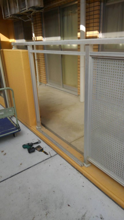 アルミ手摺格子