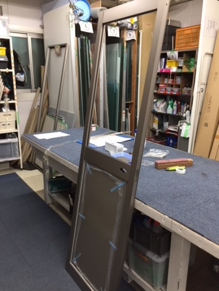 ロンカラーGドア