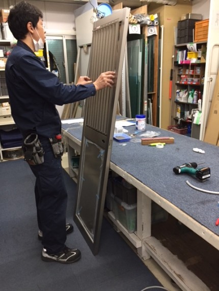 勝手口　上格子下パネル