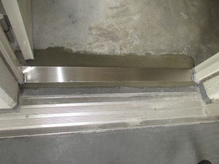 SD下枠取り替え