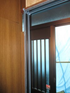 玄関コーキング