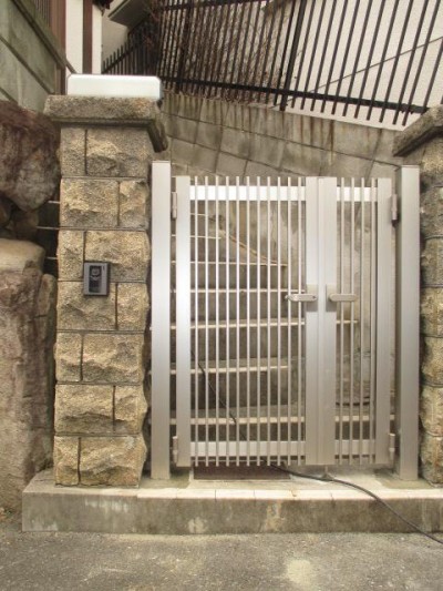 レスティン門扉