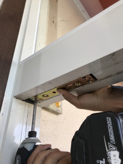 ニュースターフロアヒンジ取替