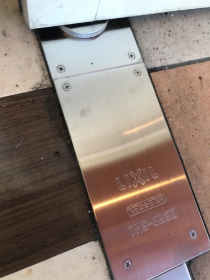 ニュースターフロアヒンジ施工後