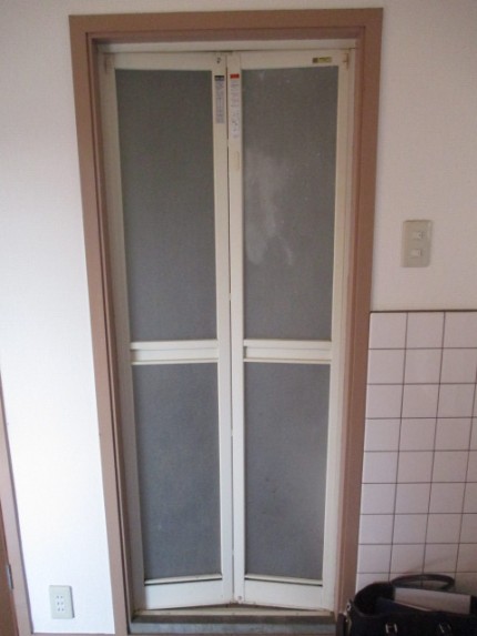 リクシル　浴室折れ戸