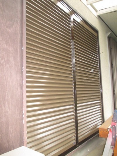 アルミ雨戸取替