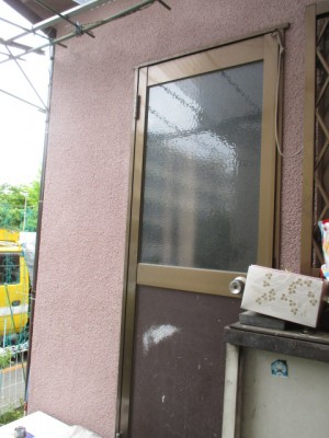 勝手口　施工前