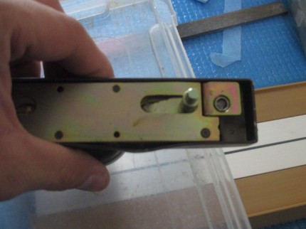 防音サッシクレセント裏