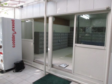 引違い　サッシ