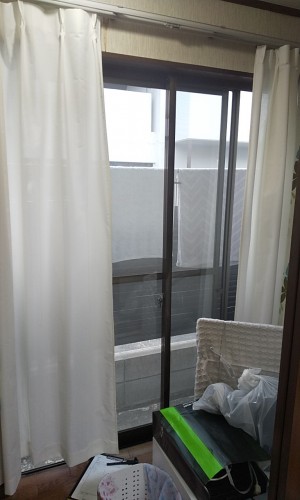 掃き出し窓　カバー工事　施工前