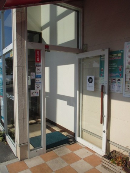店舗ドア