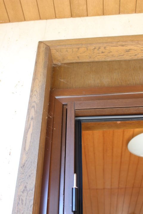 宝塚市玄関カバー工事8