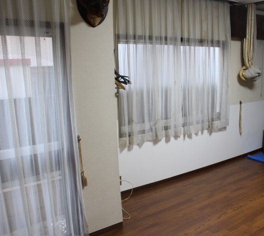 雨漏り内部壁修理８